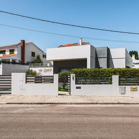 Valadares Pool * كورويوس