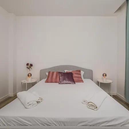 Valadares Pool * كورويوس