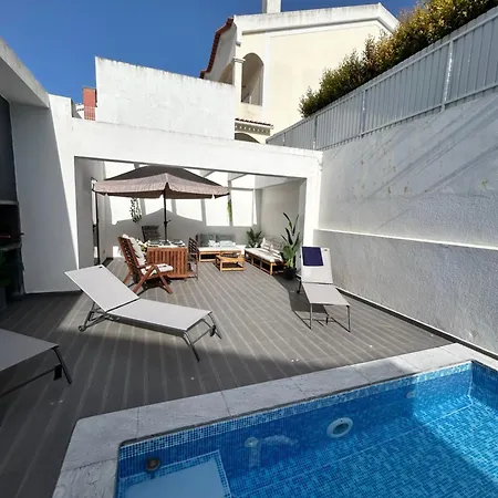 Valadares Pool וילה קורויוס