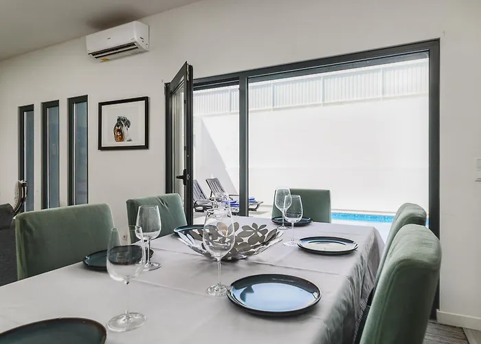 Valadares Pool * Corroios