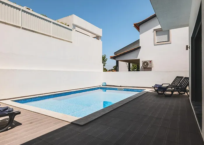 Valadares Pool * Corroios