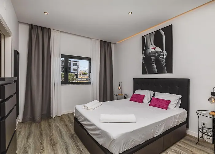 Valadares Pool Corroios