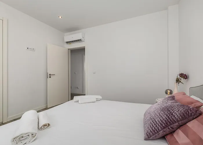 Valadares Pool * Corroios