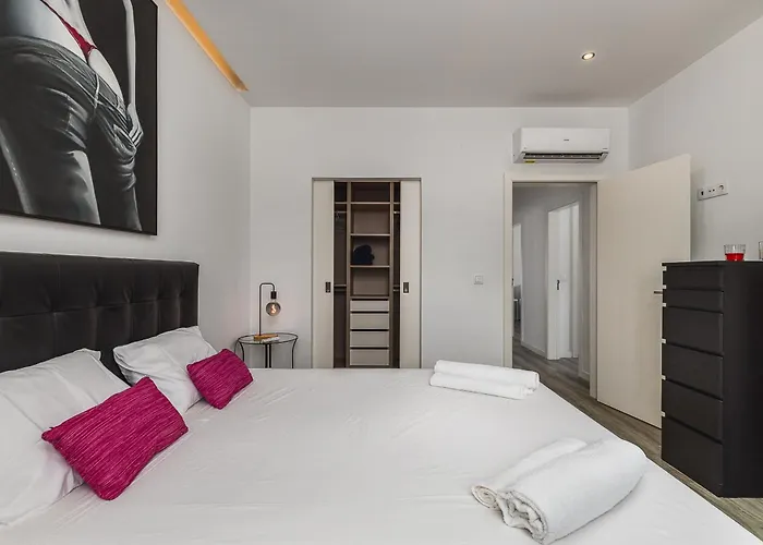 Villa Valadares Pool *